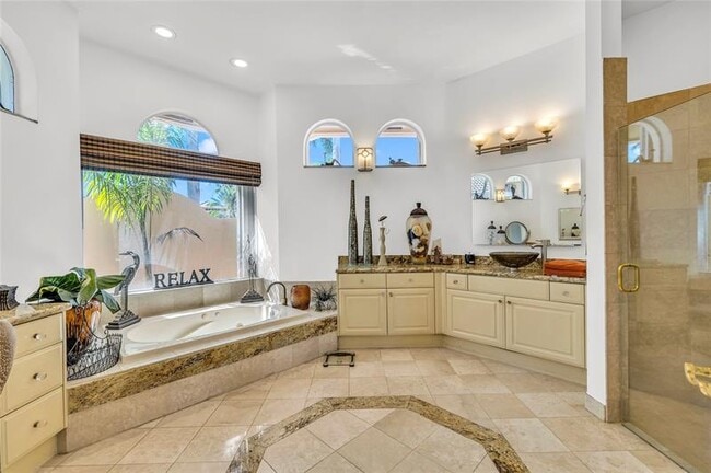 Building Photo - 6321 NW 120th Dr