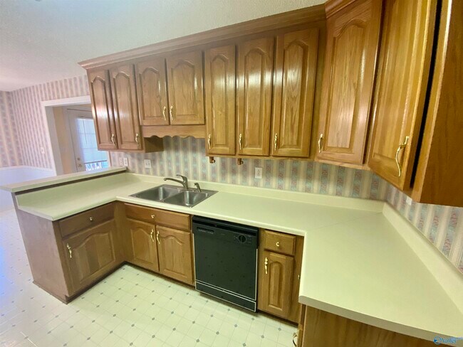 Building Photo - 218 Marlboro Way