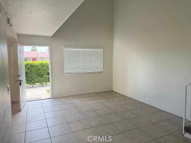 Building Photo - 51025 Avenida Martinez