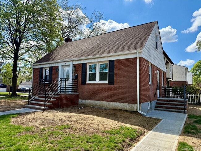 Building Photo - 48 79th Ave