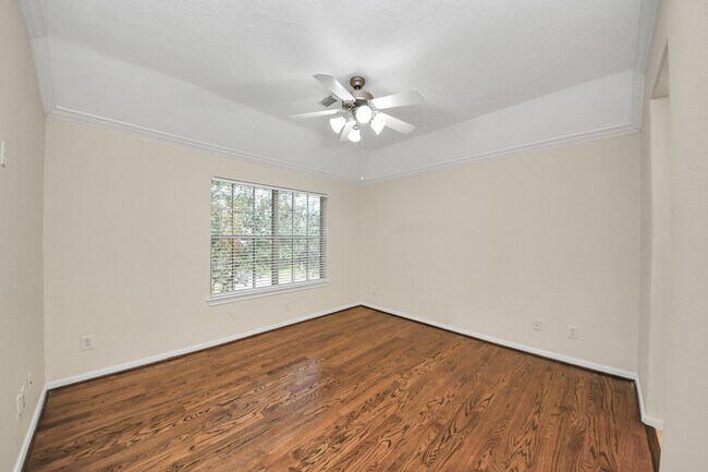 Building Photo - 2218 Longspur Ln