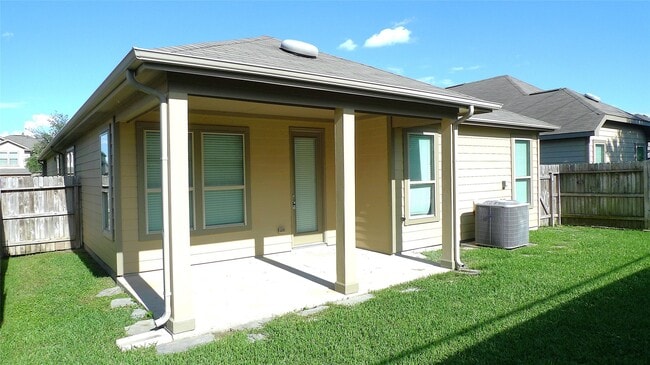 Building Photo - 6707 Lindale Springs Ln