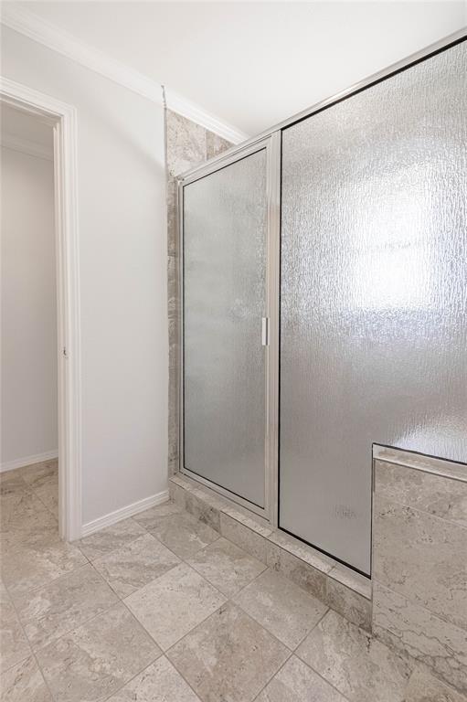 Building Photo - 2800 Lake Rd