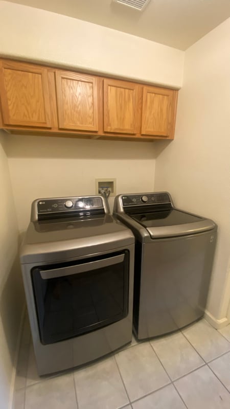 Building Photo - 534 Venezia Way