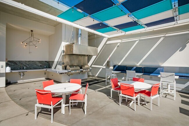 Building Photo - Expansive East Village 1 Bedroom at M2I! 2...