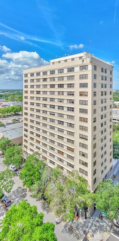 Building Photo - 311 W Ashley St