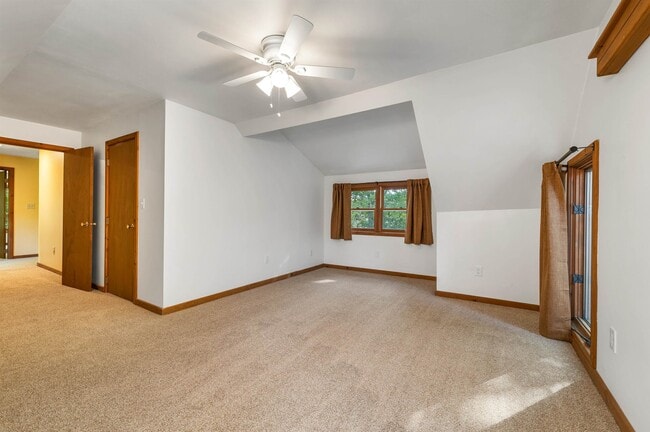 Building Photo - 44 Neighbors Row