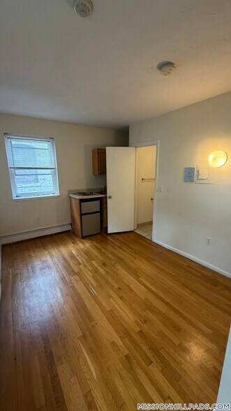 Building Photo - 53 S Huntington Ave