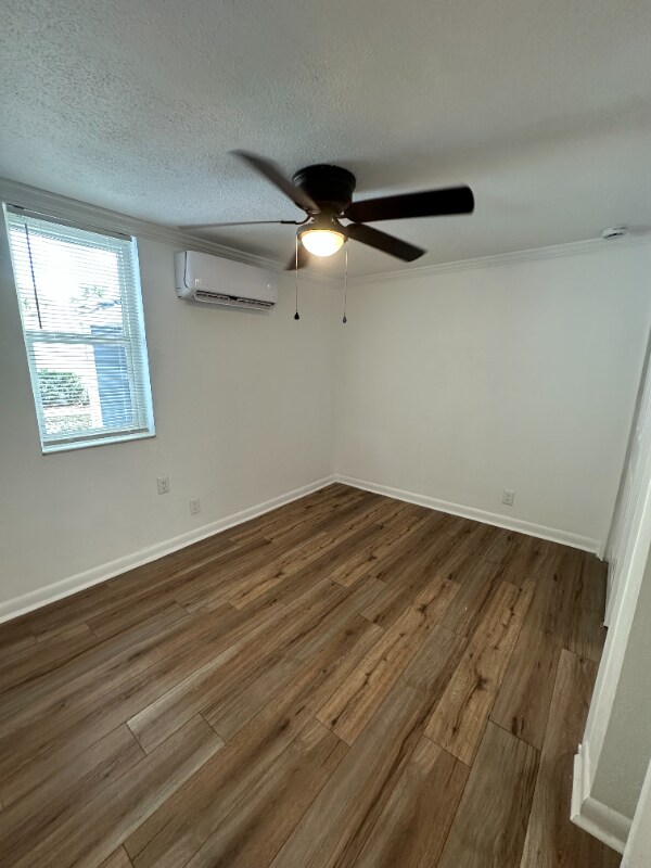 Building Photo - 236 E Lafayette St