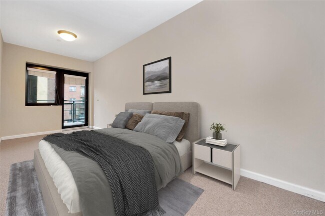 Building Photo - 172-18 Jamaica Ave