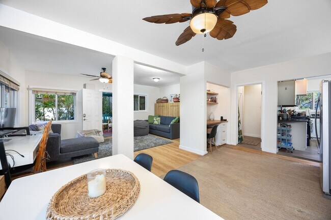 Building Photo - 59-018 Holawa St