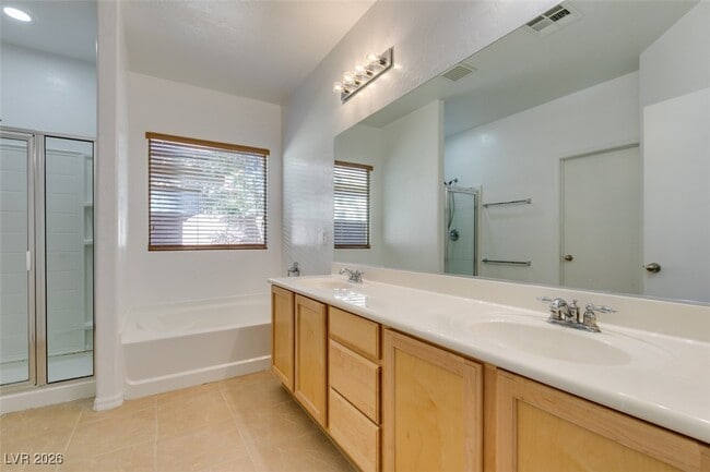 Building Photo - 4013 Gliding Gulls Ave