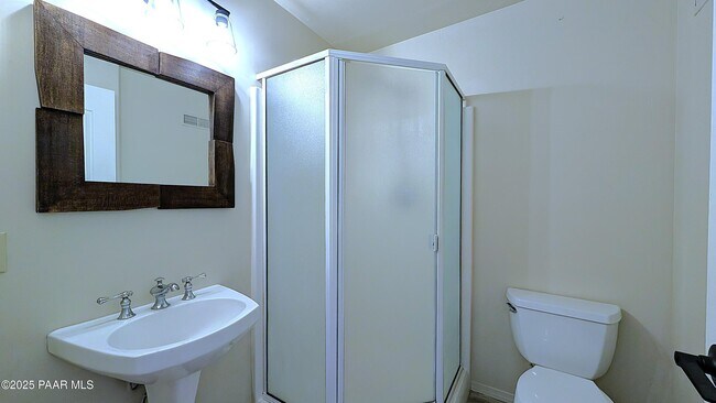 Building Photo - 4911 Hornet Dr