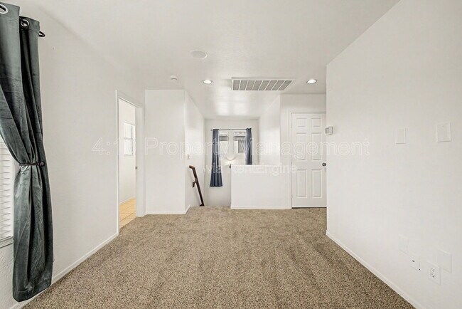 Building Photo - 6355 W Sophie Ln