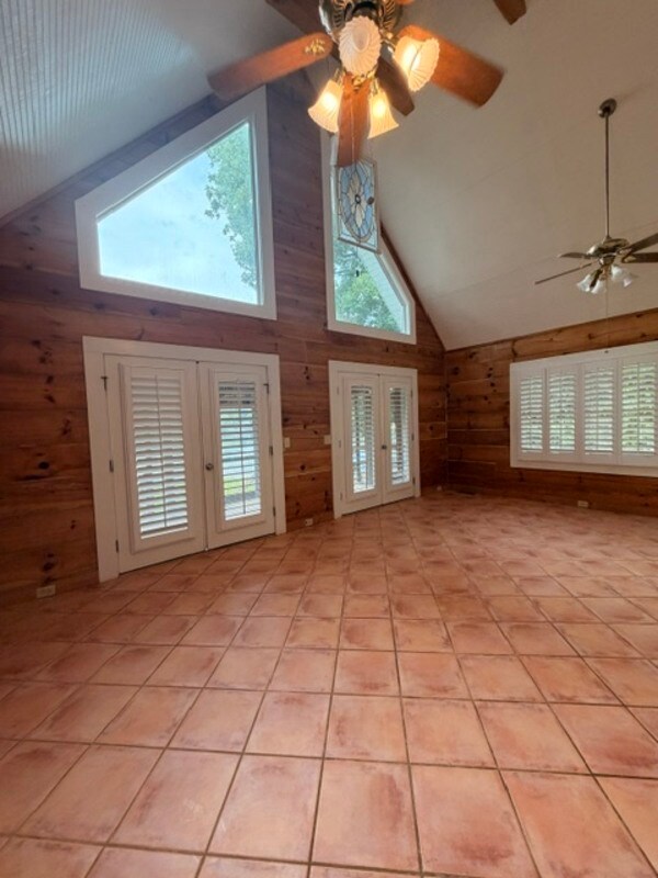 Building Photo - 127 Oak Pointe Rd