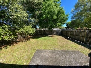 Building Photo - "Charming 2 Bed, 1 Bath Seffner Rental"