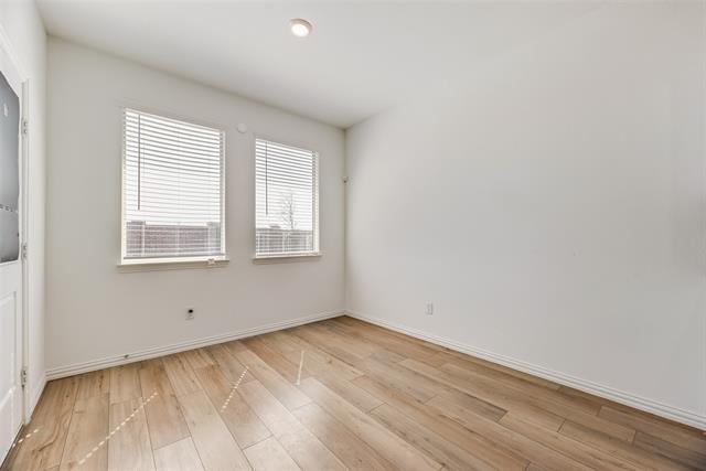 Building Photo - 7904 Blue Heron Ln