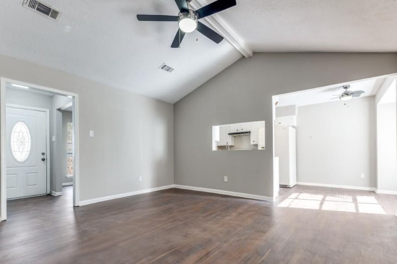 Building Photo - 3120 Royal St