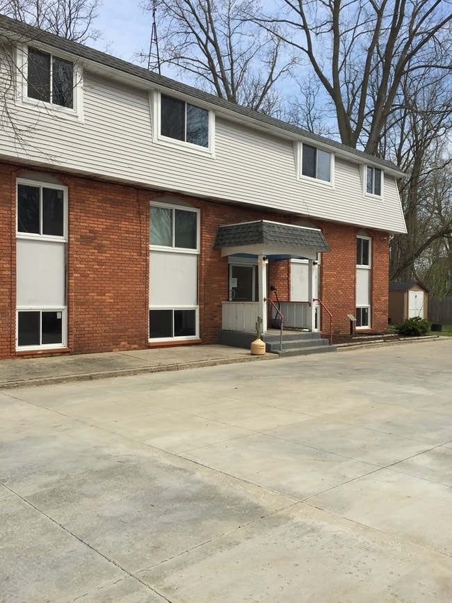 323 N Lincoln Ave 323 N Lincoln Ave Niles MI 49120 Apartment Finder