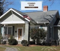 Building Photo - 3BR Home Steps from Anderson University – ...