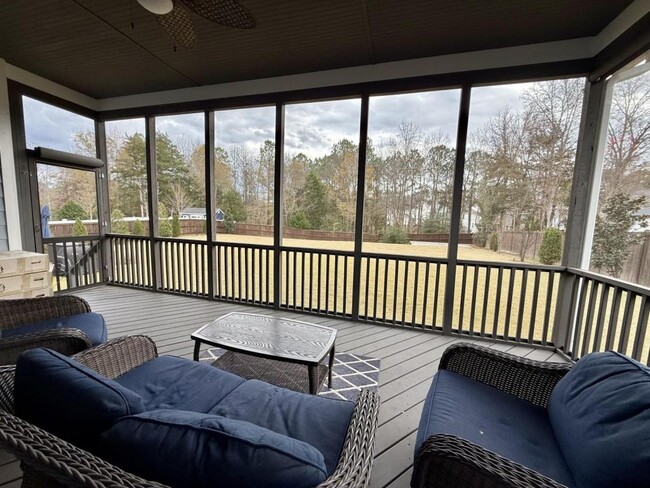 Building Photo - 1316 Spicer Ln