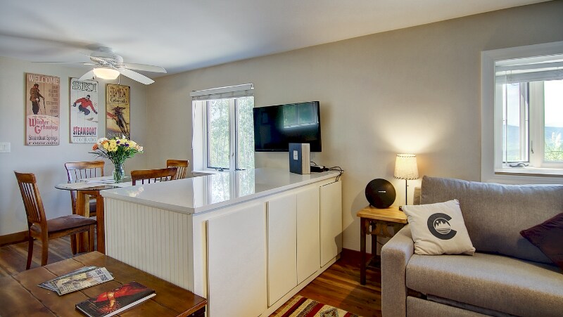 Building Photo - 31095 US-40