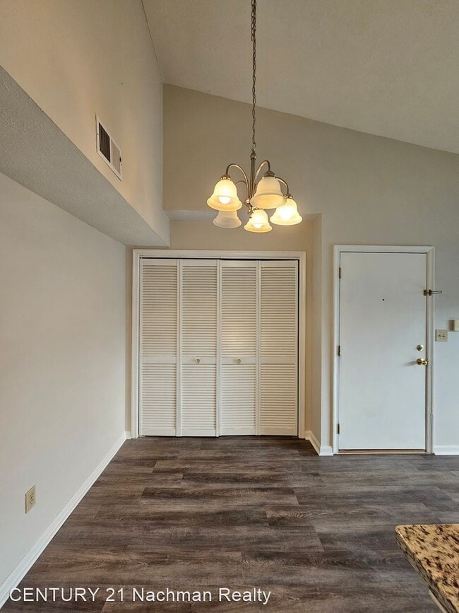 Building Photo - 1 br, 1 bath House - 21 Haverford Court