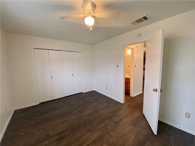 Building Photo - 12314 Alderbrook Dr