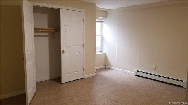 Building Photo - 27 Inwood Ave