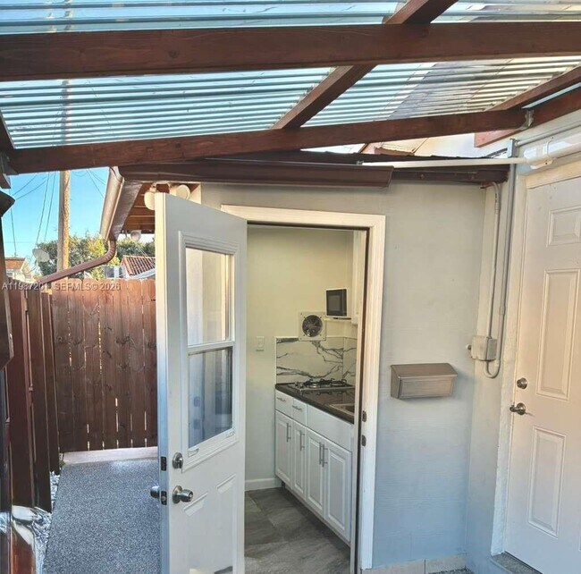 Building Photo - 6720 Charleston St