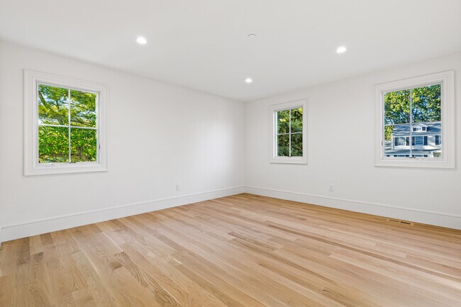 Building Photo - 19 Highland Park Pl
