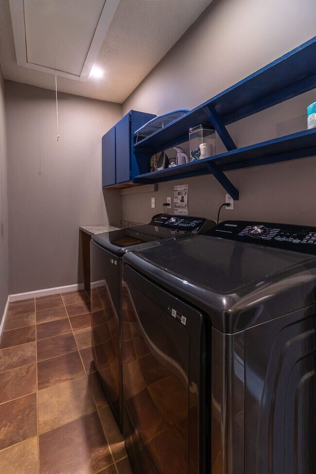 Building Photo - 9 Walthour Cove