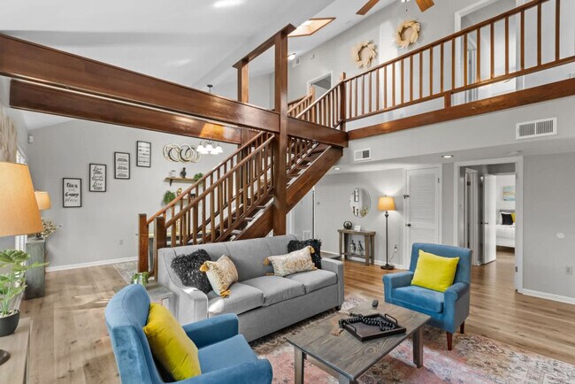 Building Photo - 1274 Sharlo Ave