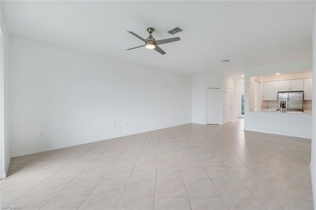 Building Photo - 2858 Blossom Wy
