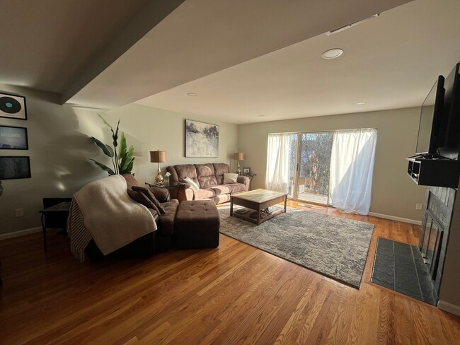 Building Photo - 95 Highland Rd