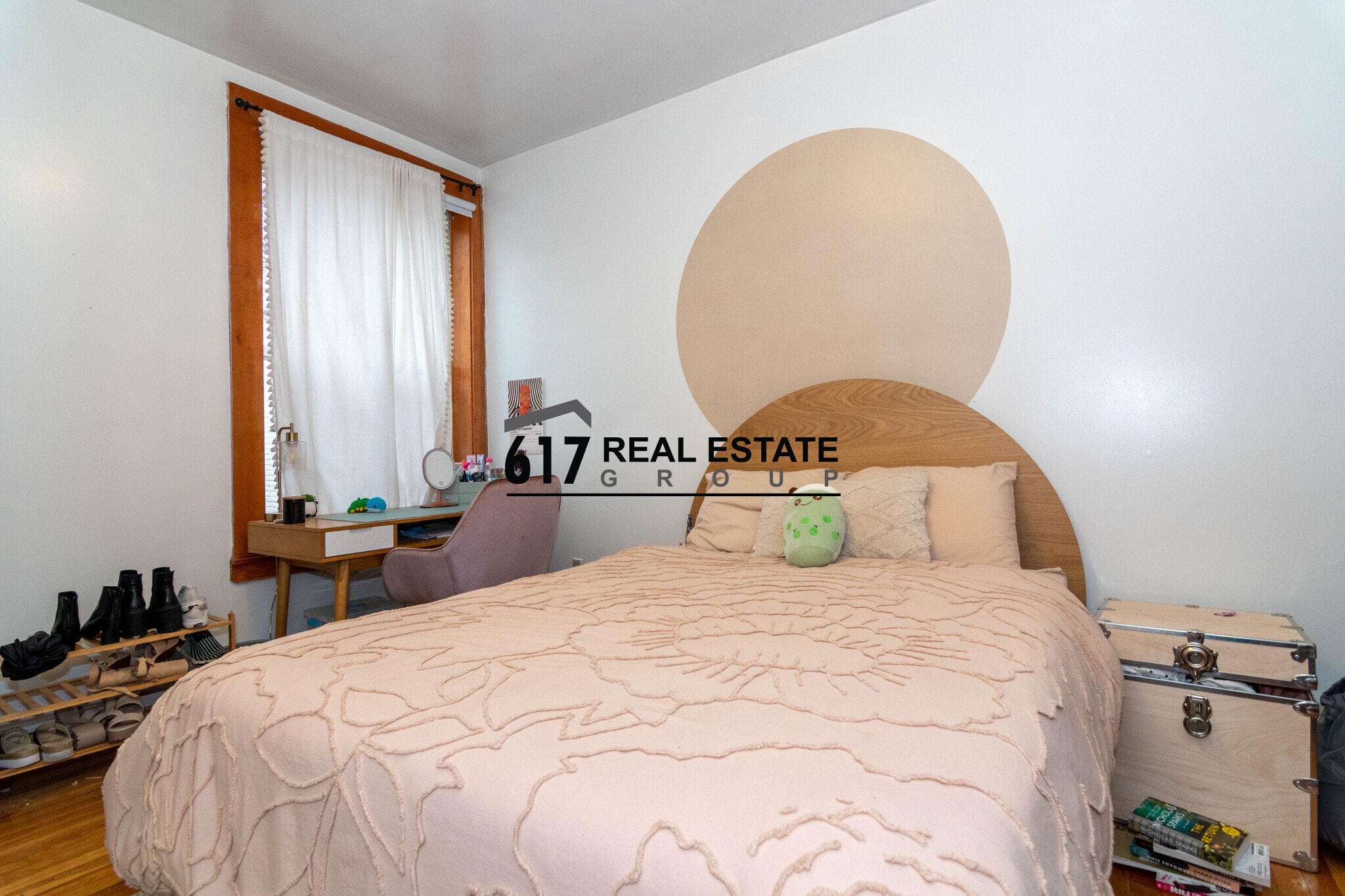 Building Photo - 157 Thorndike St