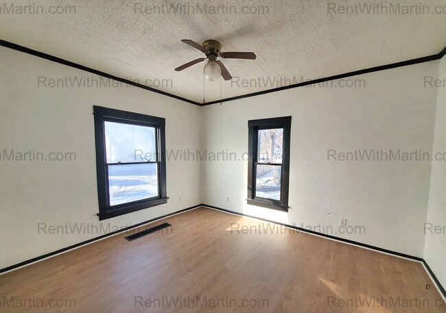 Building Photo - 1020 Columbia St