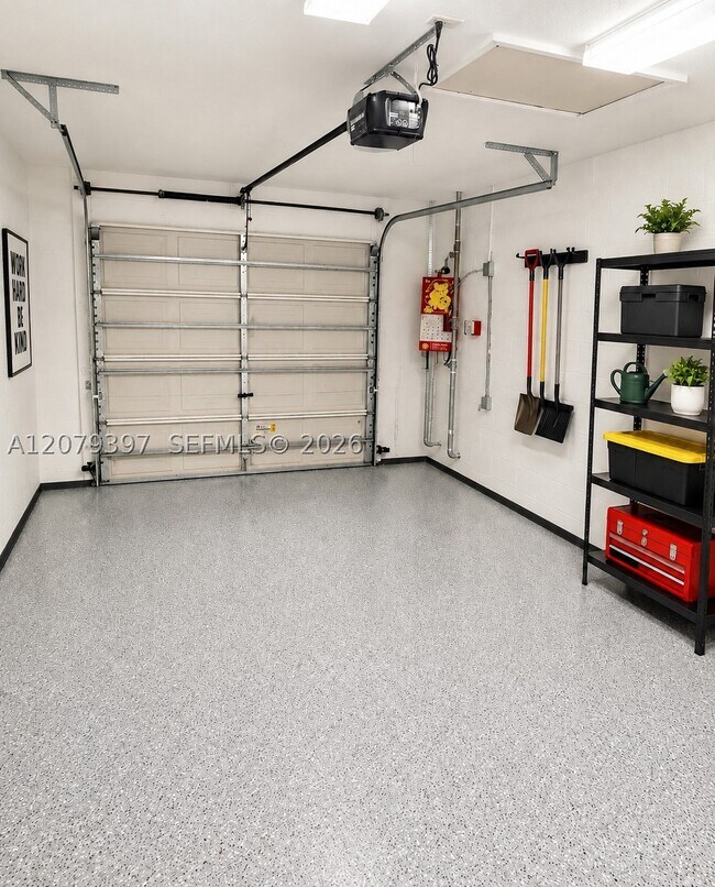 Building Photo - 10409 SW 85th Ct