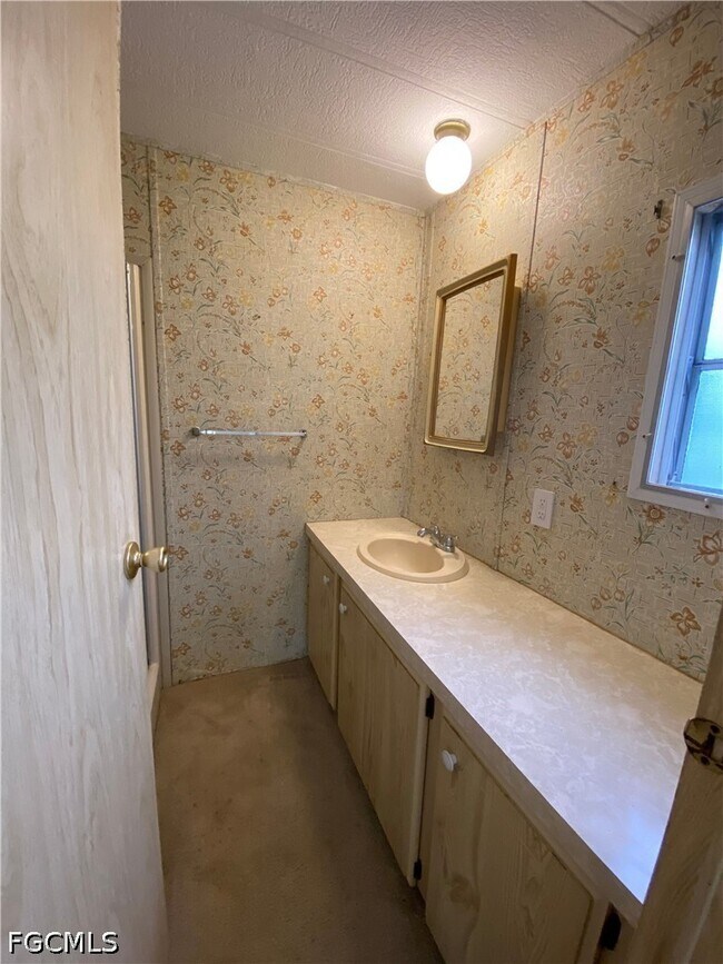 Building Photo - 234 Lamplighter Ln