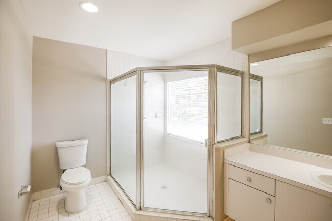Building Photo - 18164 Blue Lake Way