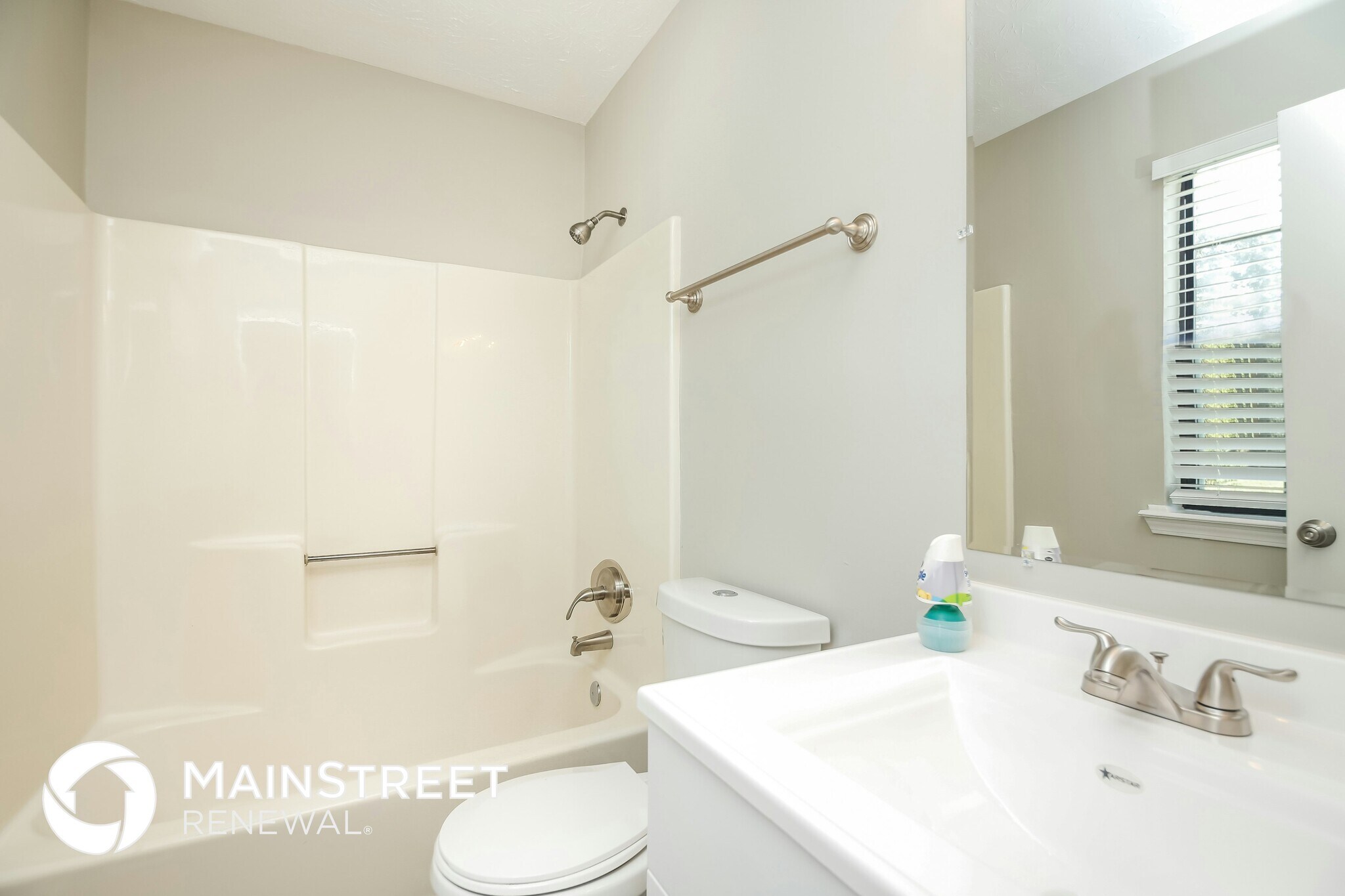 Building Photo - 2212 Cedar Creek Ln