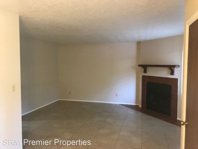 Building Photo - 200 E Cortez Dr
