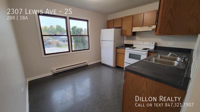 Building Photo - 2307 Lewis Ave