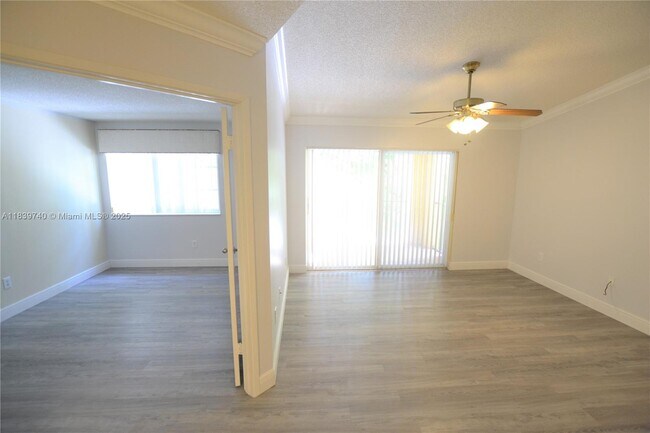 Building Photo - 160 Yacht Club Way