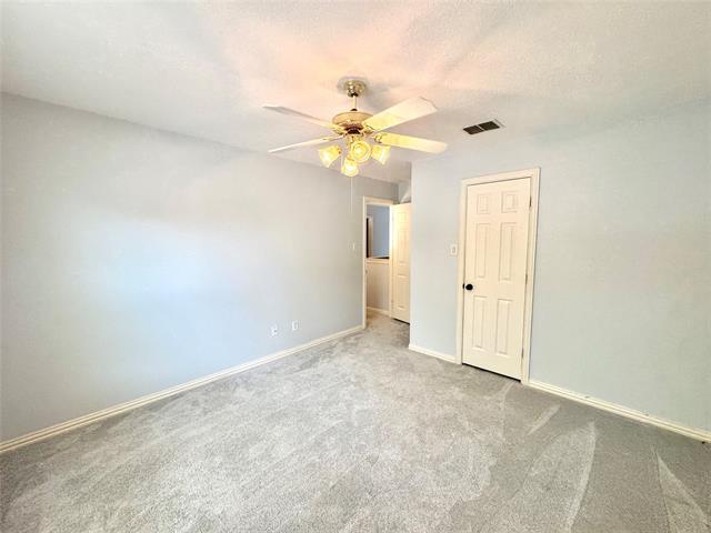 Building Photo - 1631 Clarke Springs Dr