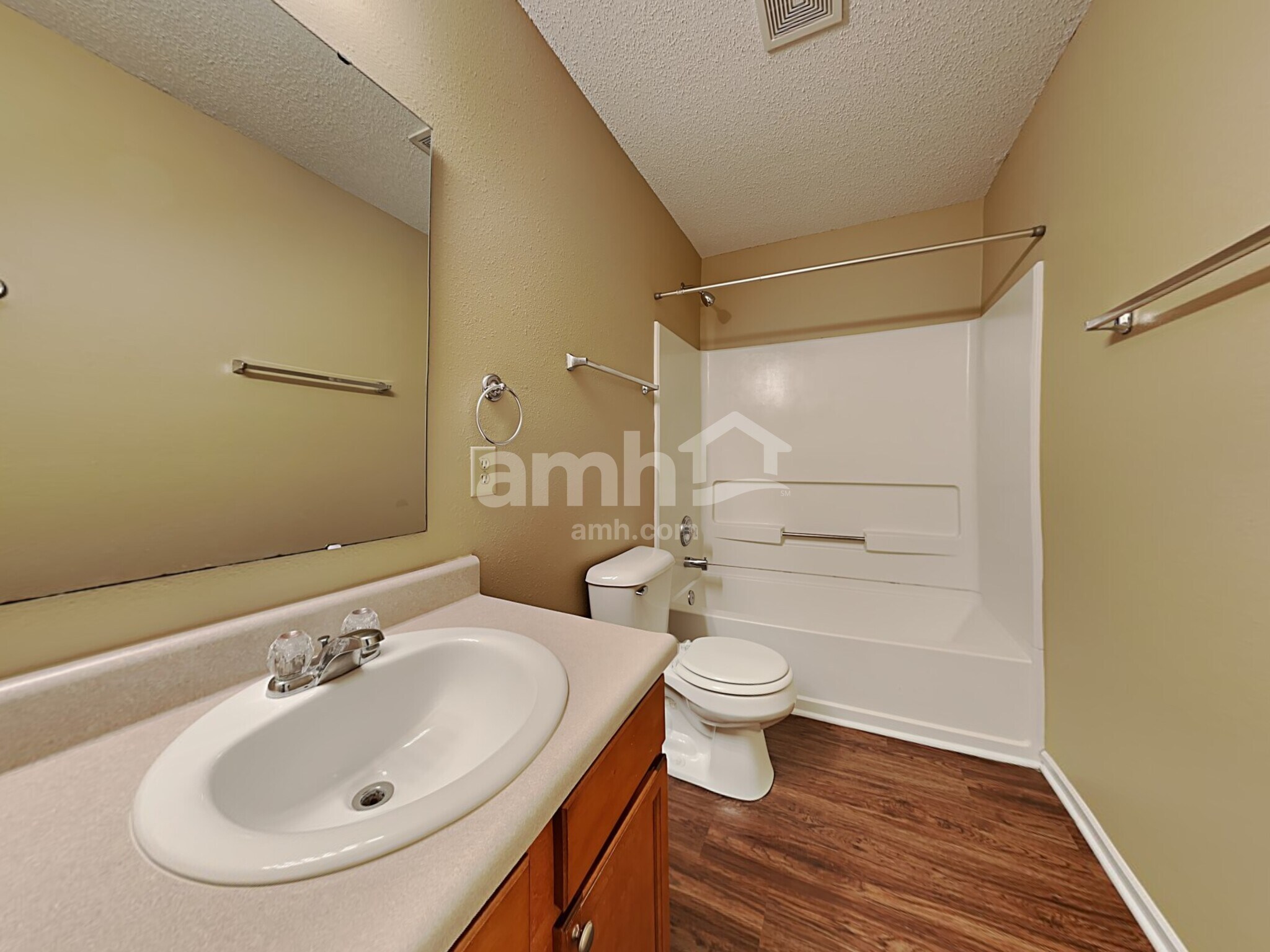 Building Photo - 786 Hickory Pine Dr