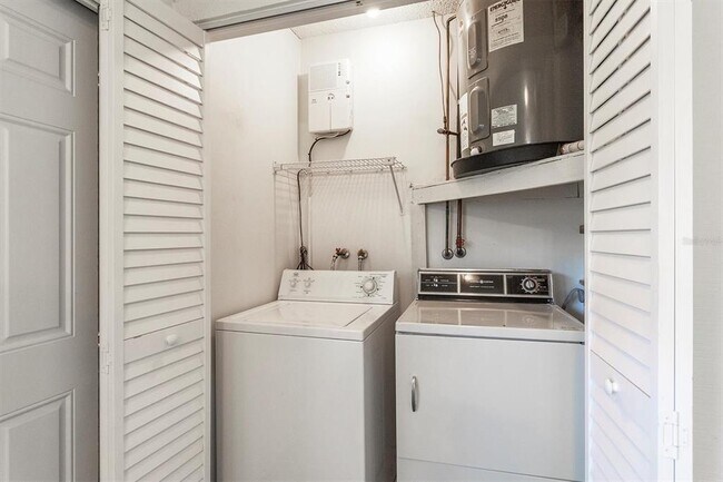 Building Photo - 4814 Grist Mill Cir