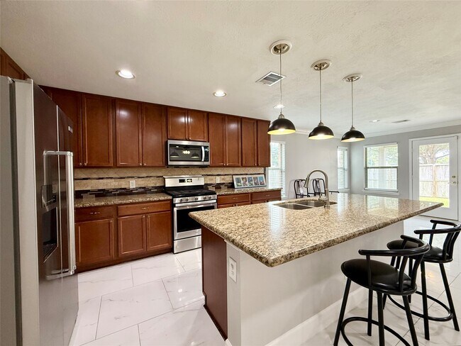 Building Photo - 18603 Morgans Forest Ln