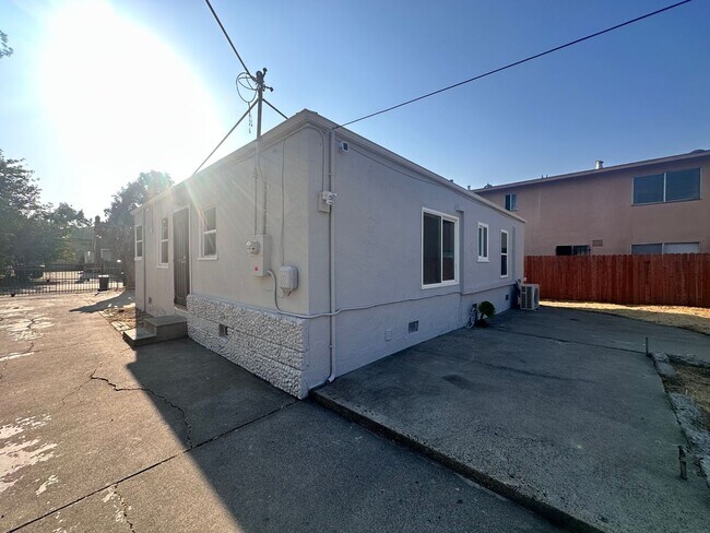 Building Photo - Available Soon!