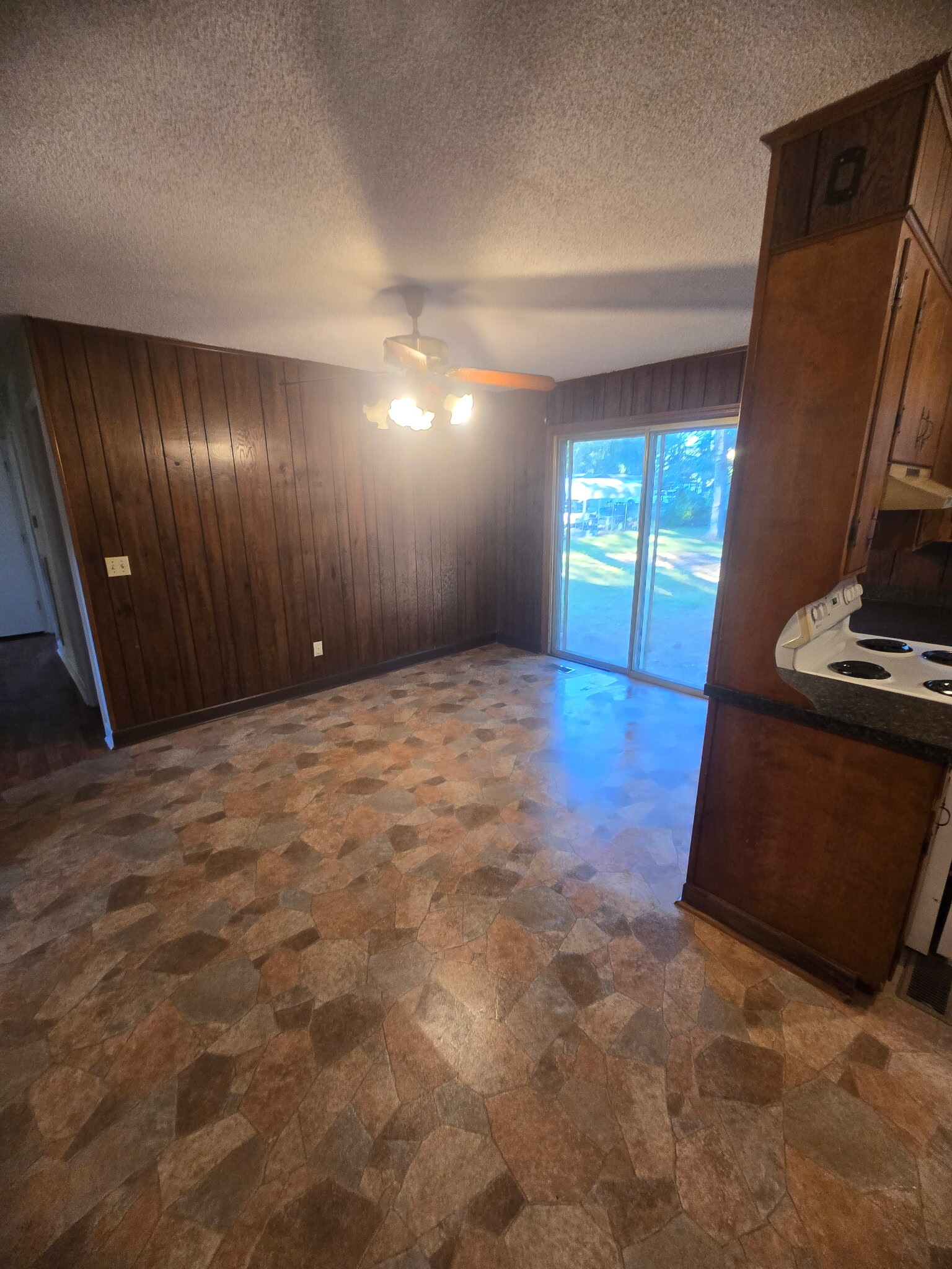 Building Photo - 2990 Shadeland Cir